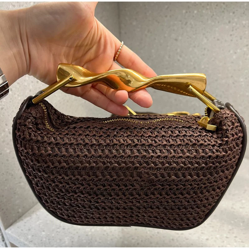 Interior Design High End - Bolso tejido a mano de marca
