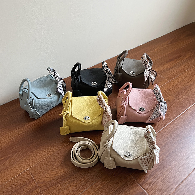 Bolso de hombro axilar de dise - Interior Design High End reseña y precio