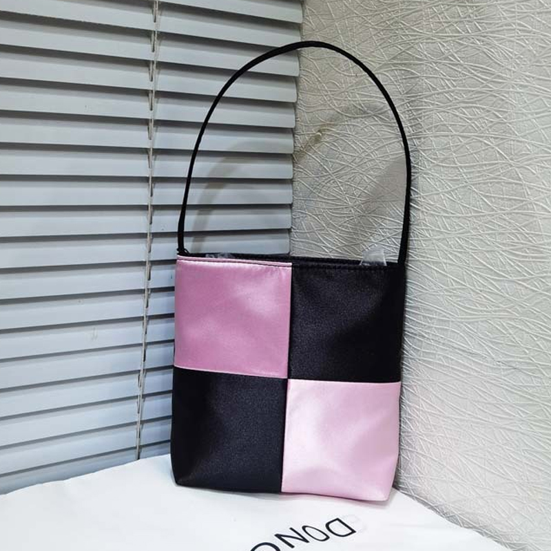 Bolso cuadrado de seda, bolso  - Interior Design High End reseña y precio