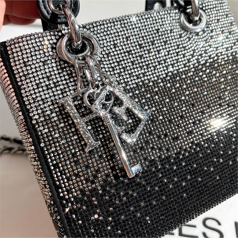 Bolso de mano con cadena de di - Interior Design High End reseña y precio