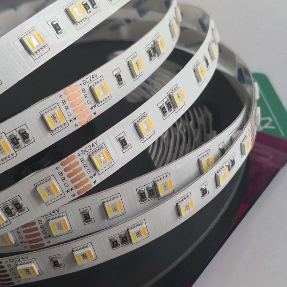 Tira de luz LED inteligente RG - Interior Design Output reseña y precio