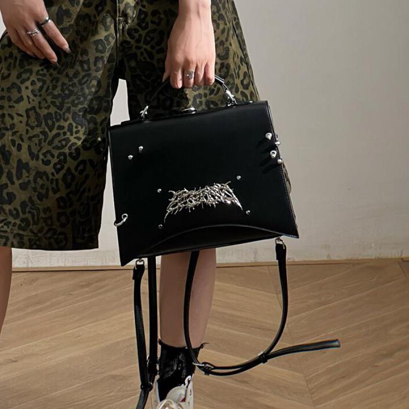 Mochila con remaches de alta g - Interior Design High End reseña y precio